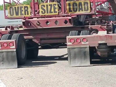 Oversize load truck