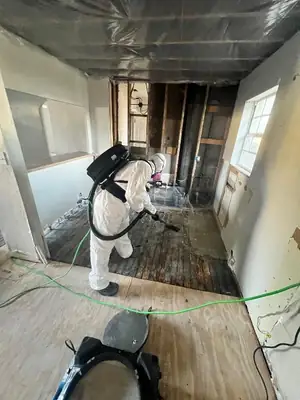 Containment and equipment in a room