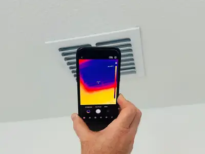 Thermal camera scanning a vent