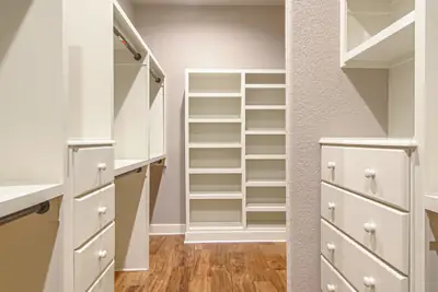 Built-in closet shelving