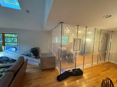 Room with containment set up